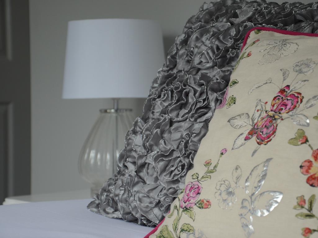 The Retro Bed & Breakfast Canterbury Bagian luar foto