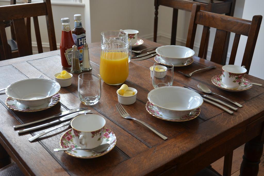 The Retro Bed & Breakfast Canterbury Bagian luar foto