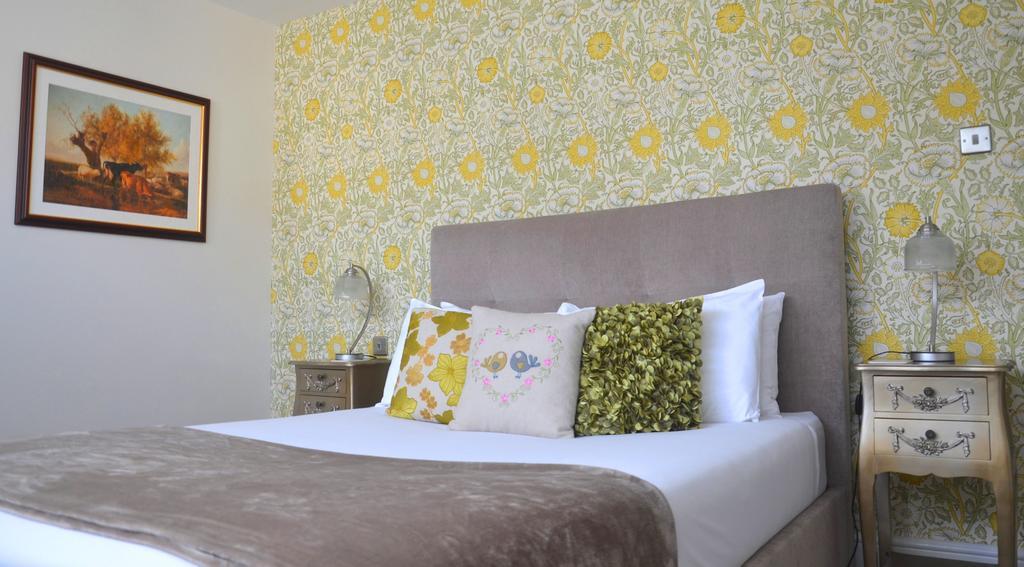 The Retro Bed & Breakfast Canterbury Bagian luar foto