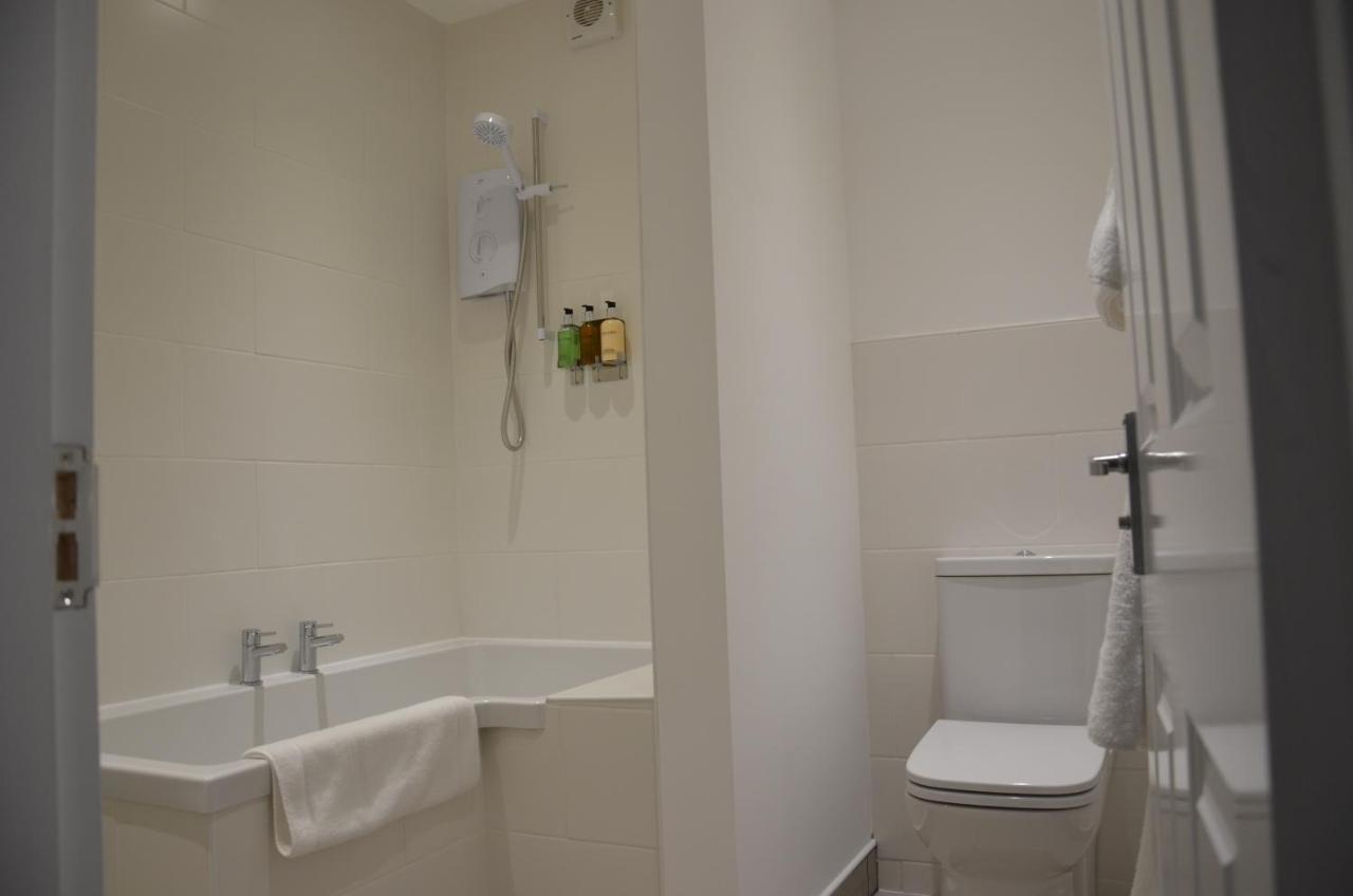 The Retro Bed & Breakfast Canterbury Bagian luar foto